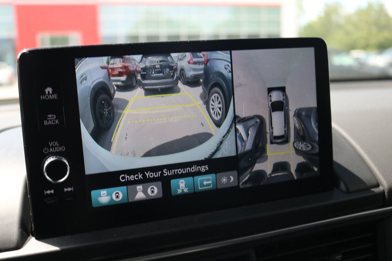 2025 Honda Pilot - Image 25