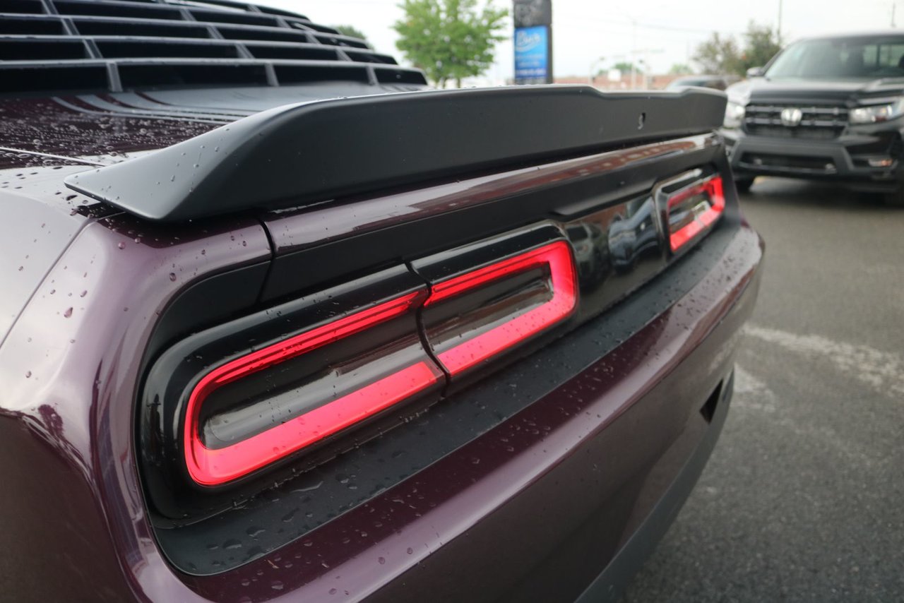 2021 Dodge Challenger - Image 10