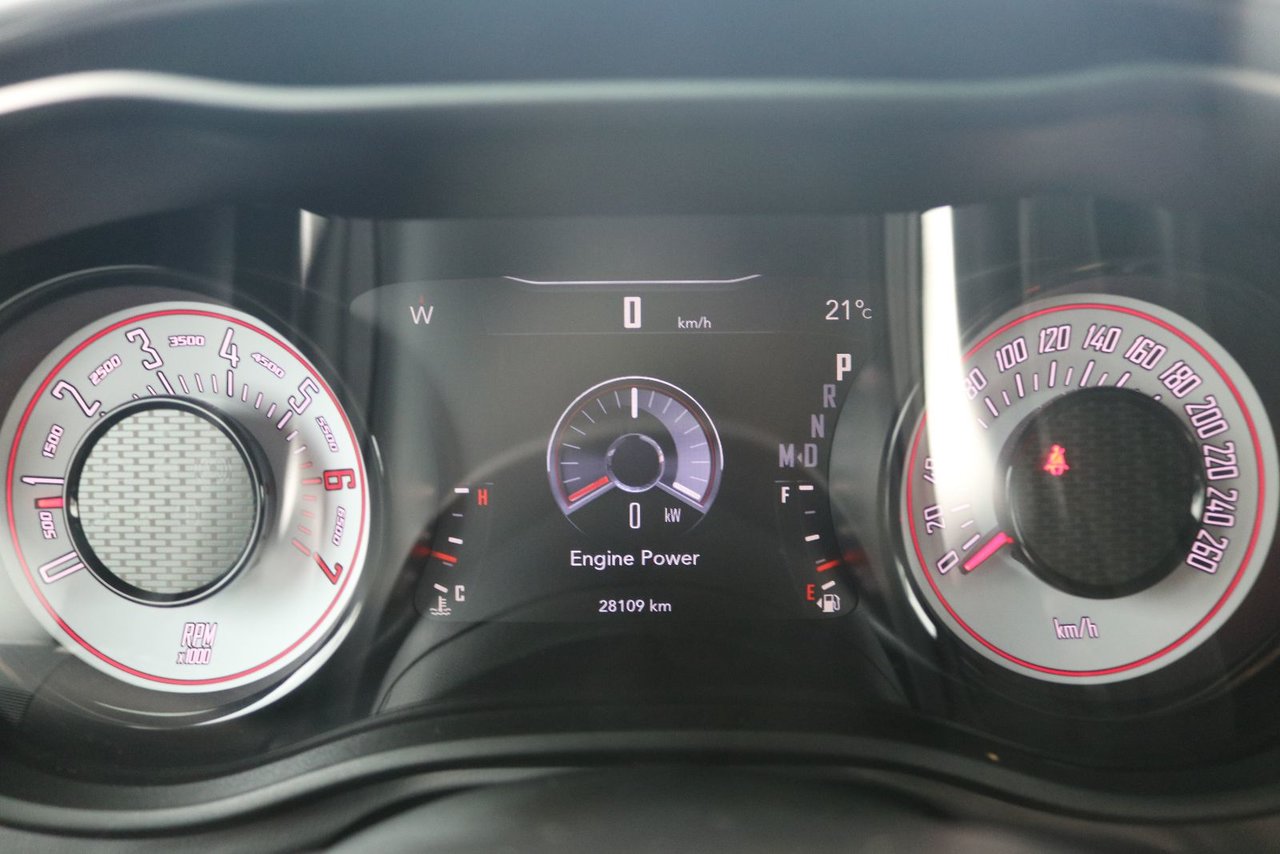 2021 Dodge Challenger - Image 18