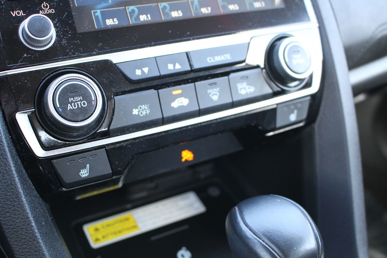 2019 Honda Civic - Image 18