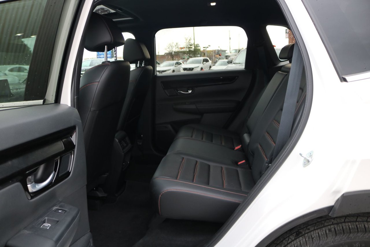 2023 Honda CR-V Hybrid - Image 8