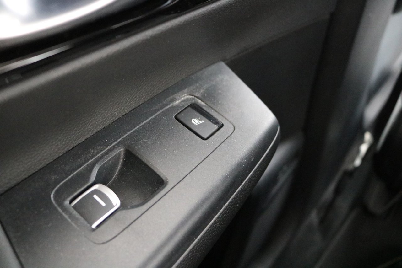 2023 Honda CR-V Hybrid - Image 9
