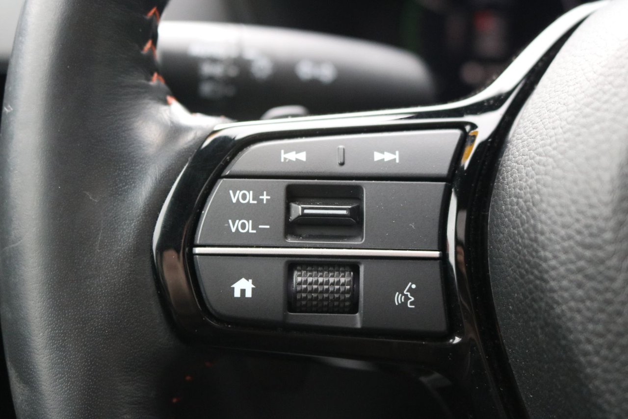 2023 Honda CR-V Hybrid - Image 13