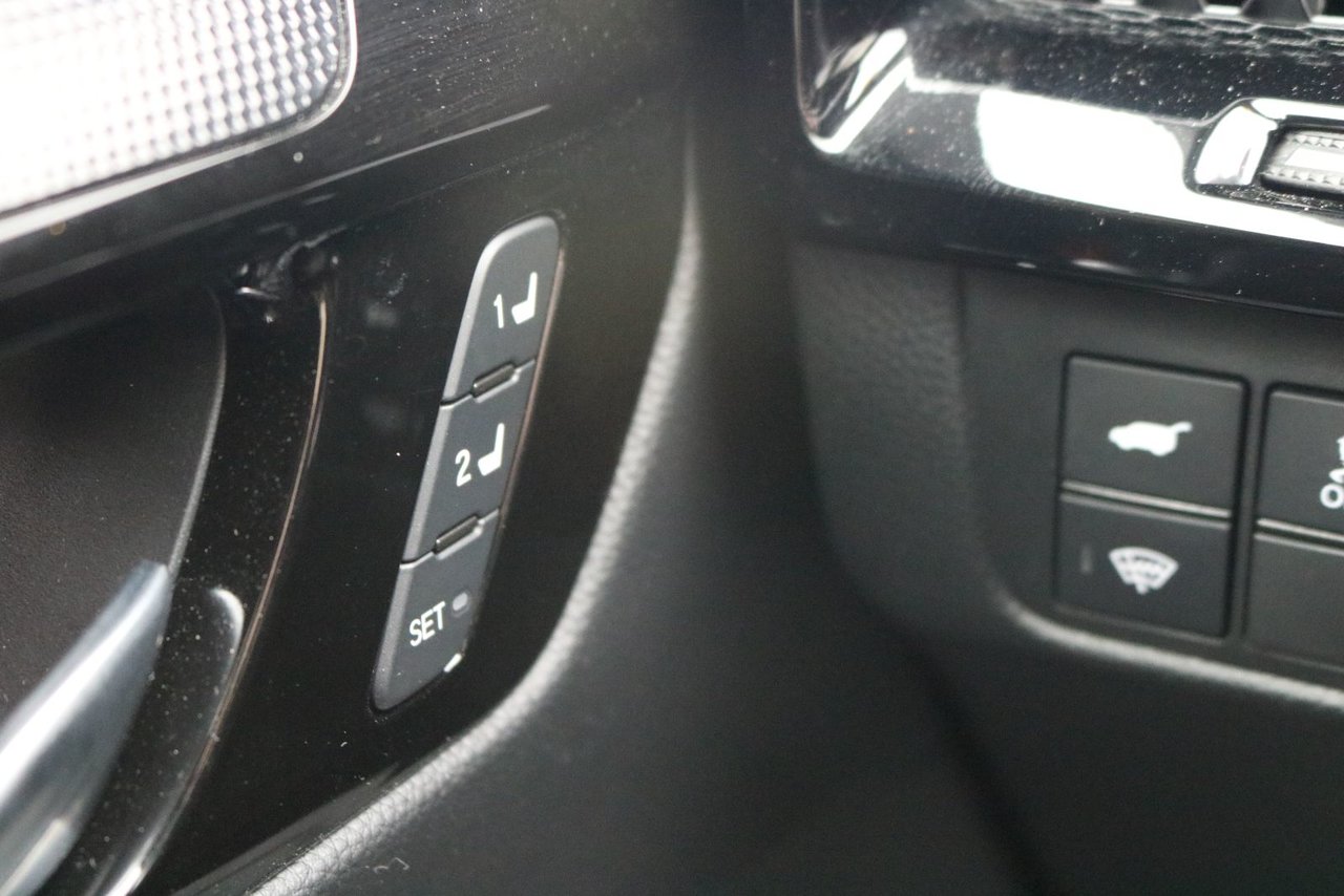 2023 Honda CR-V Hybrid - Image 15