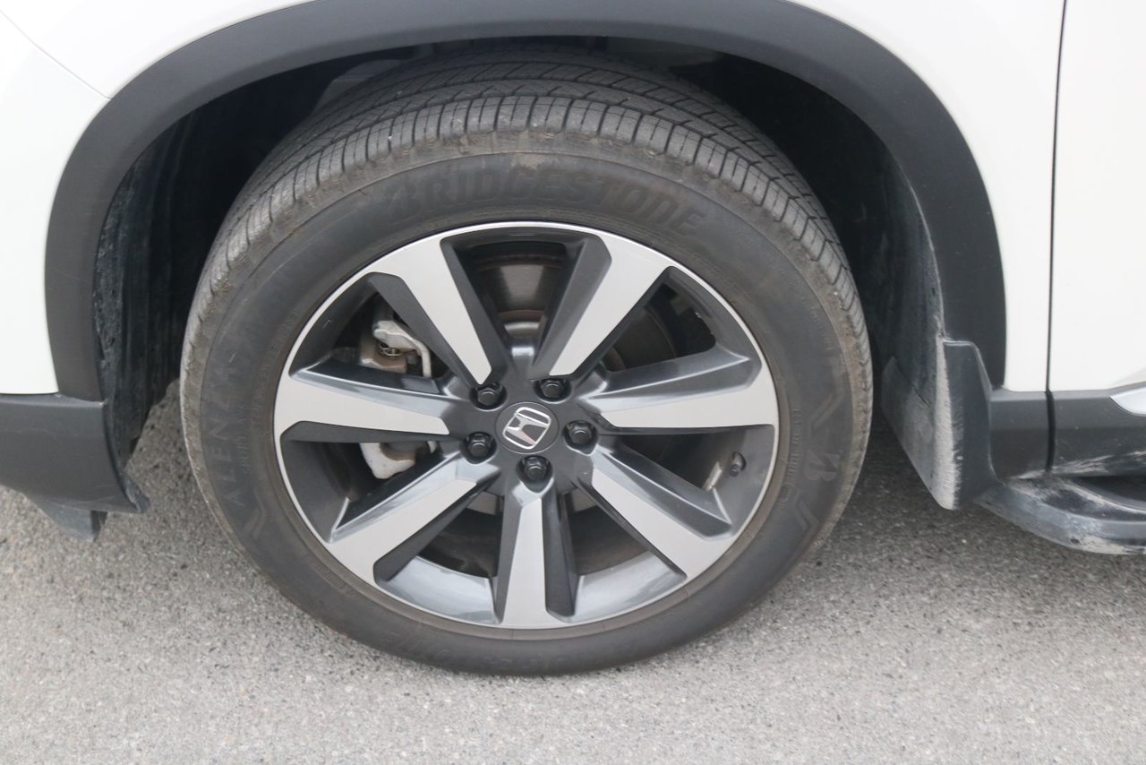 2025 Honda Pilot - Image 30