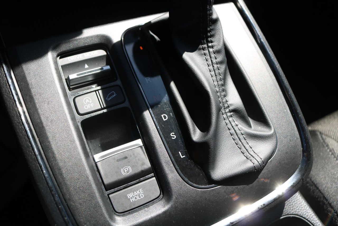 2025 Honda CR-V - Image 15