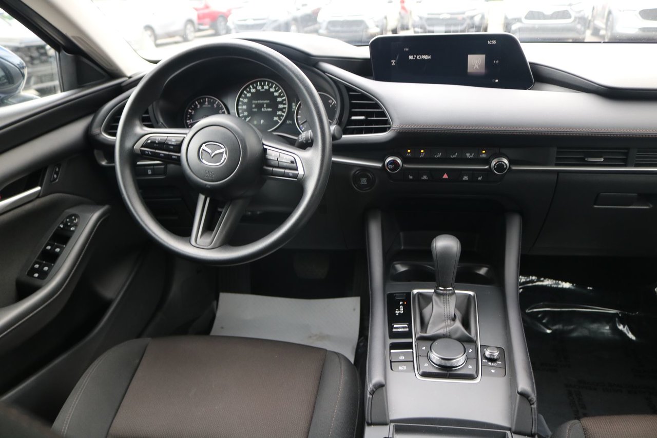 2025 Mazda Mazda3 - Image 9