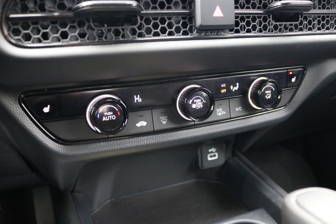 2025 Honda HR-V - Image 17