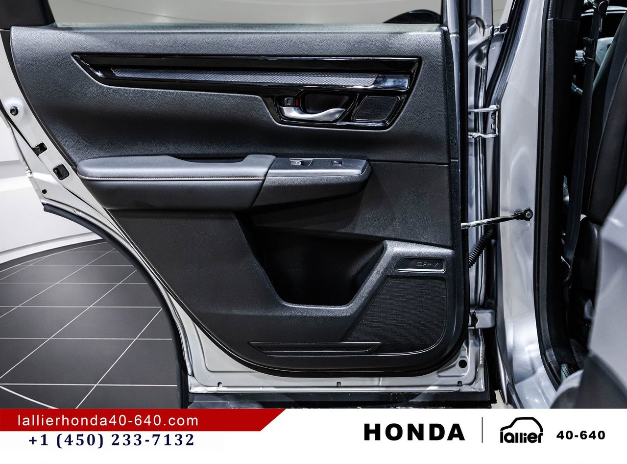 2023 Honda CR-V Hybrid - Image 13