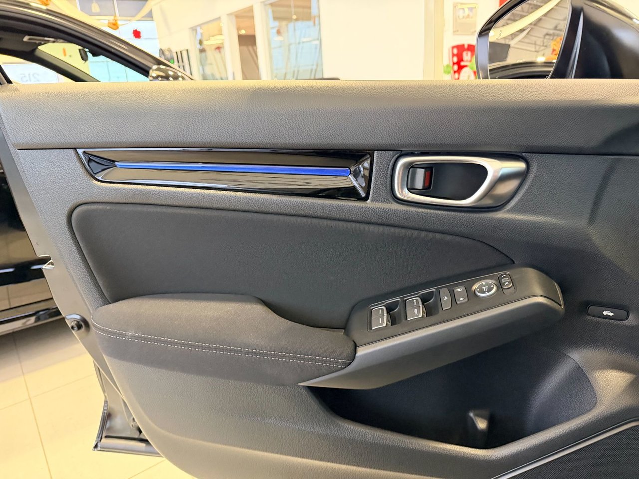 2026 Honda Civic Sedan Hybrid - Image 11