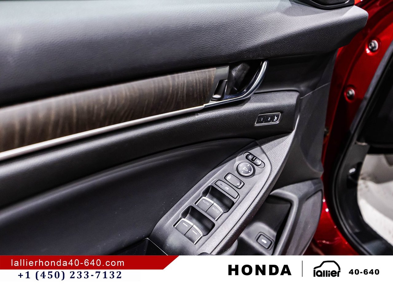 2018 Honda Accord Sedan - Image 11