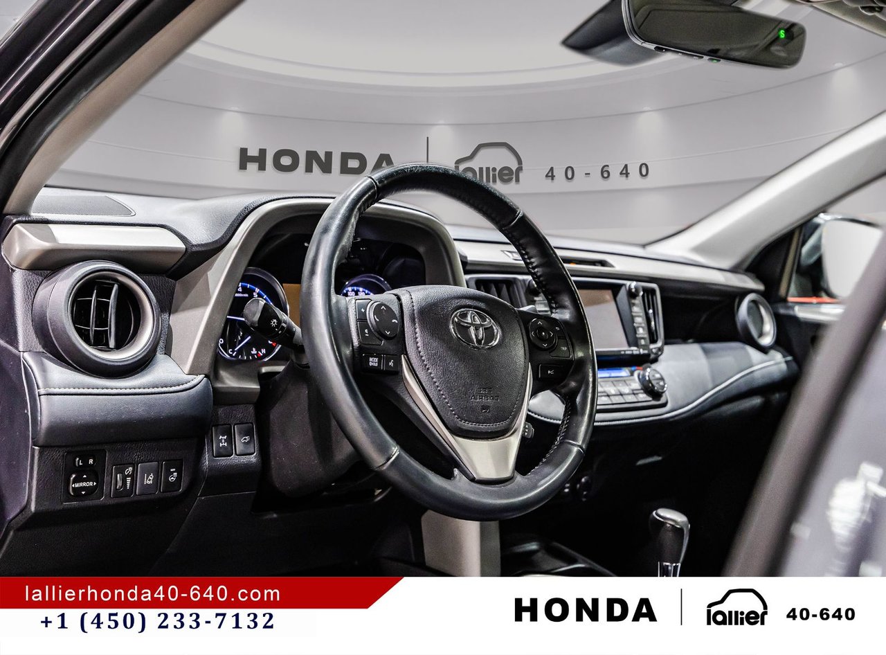 2016 Toyota RAV4 - Image 21