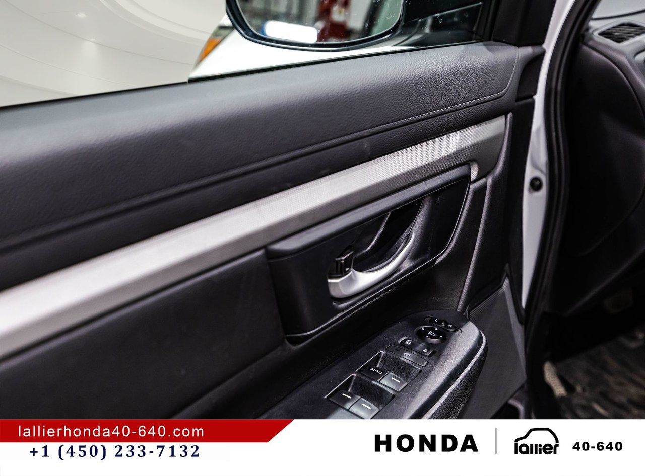 2019 Honda CR-V - Image 11
