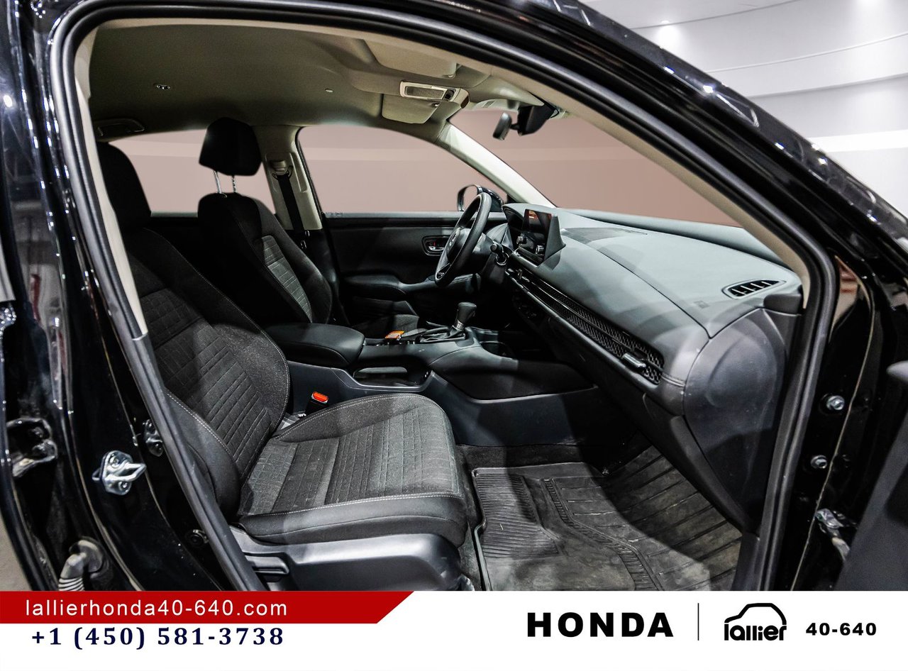 2025 Honda HR-V - Image 17