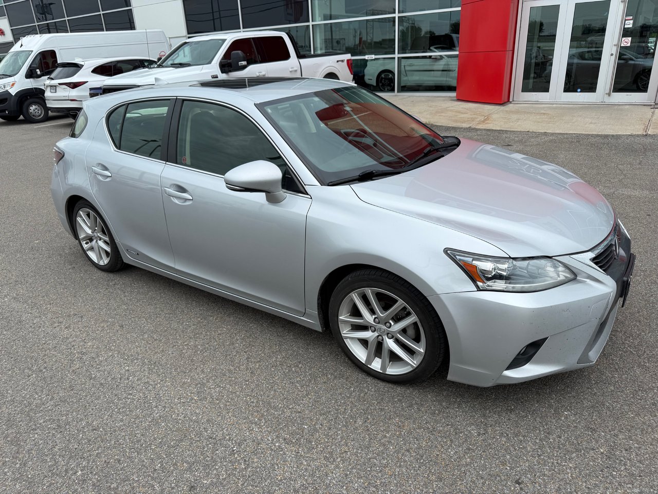 2014 Lexus CT 200h - Image 7