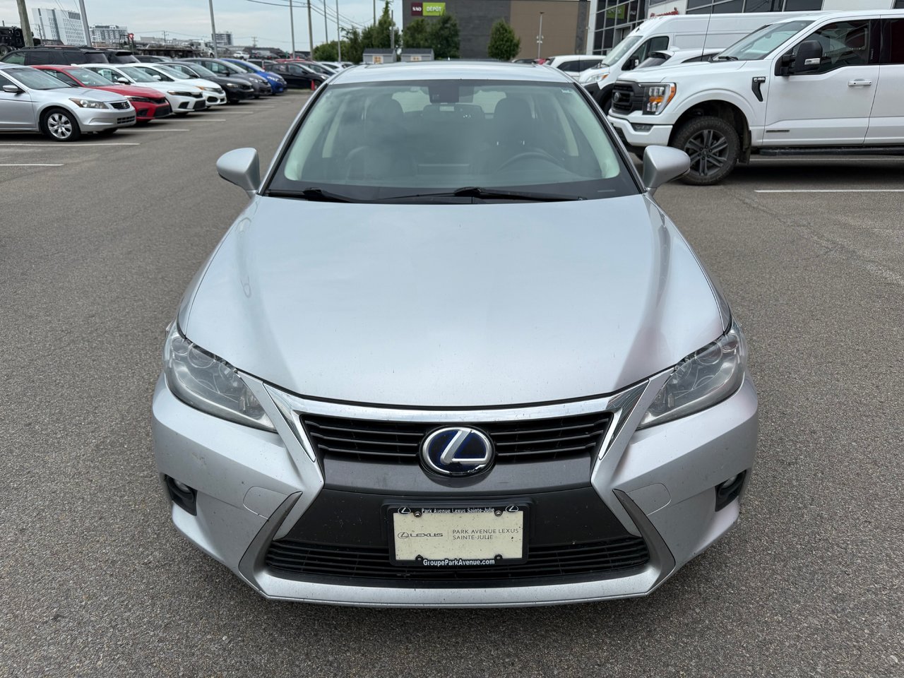 2014 Lexus CT 200h - Image 8