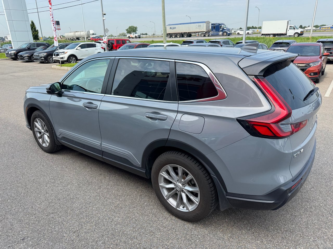 2023 Honda CR-V - Image 3