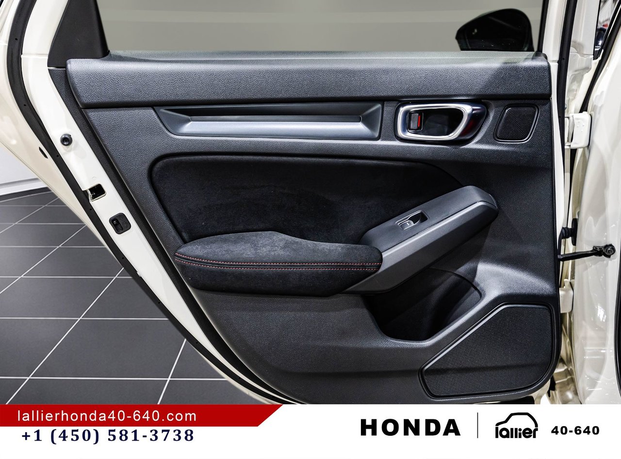 2024 Honda Civic Type R - Image 12