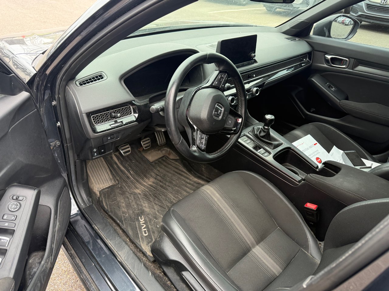 2022 Honda Civic Hatchback - Image 10