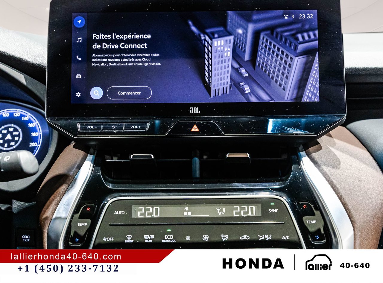 2023 Toyota Venza - Image 25