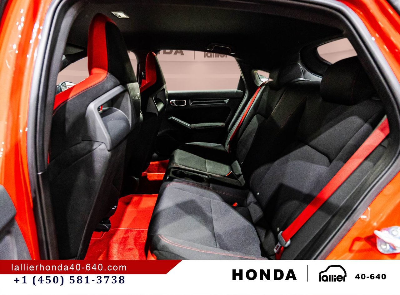 2023 Honda Civic Type R - Image 13