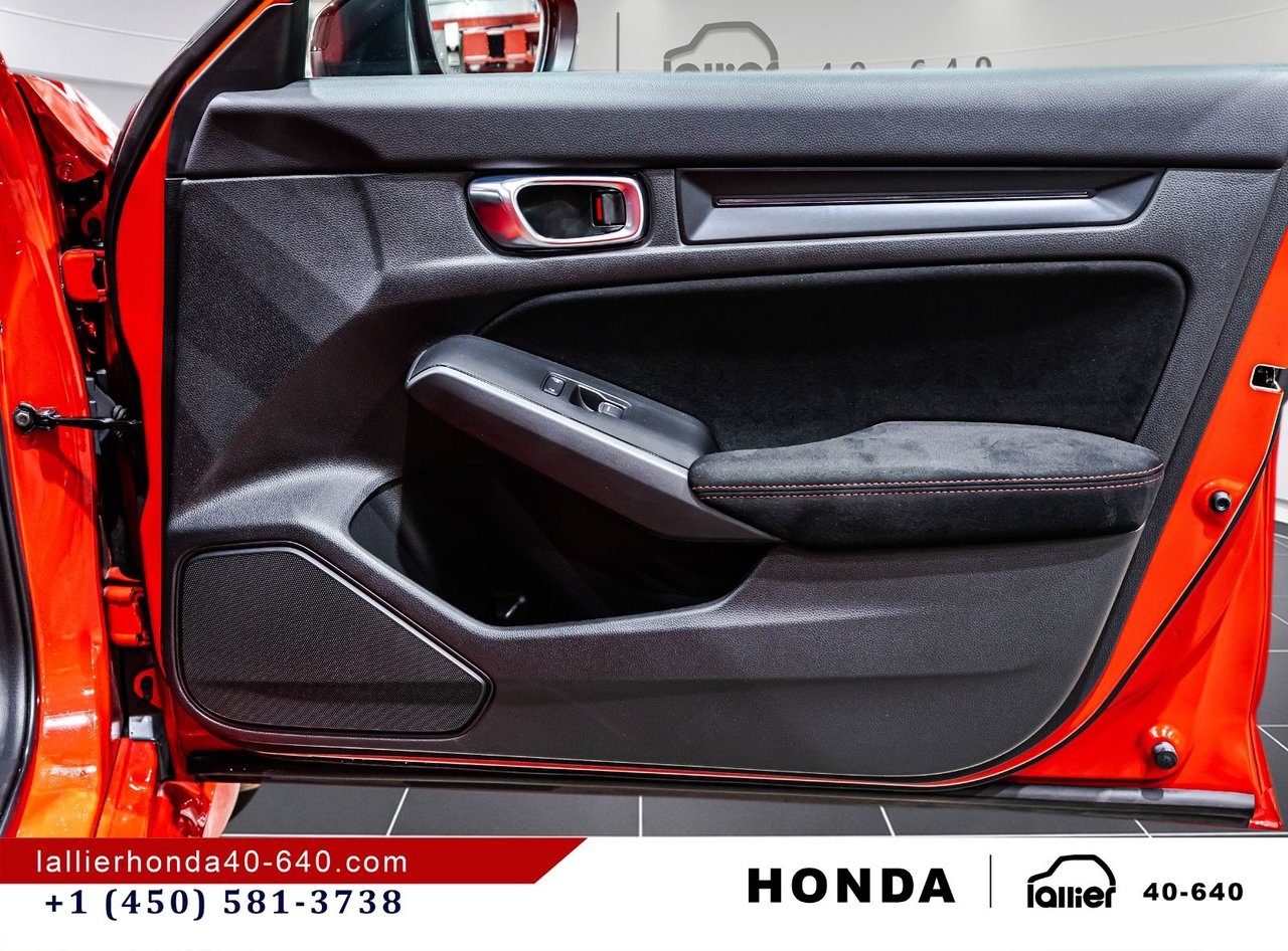 2023 Honda Civic Type R - Image 16