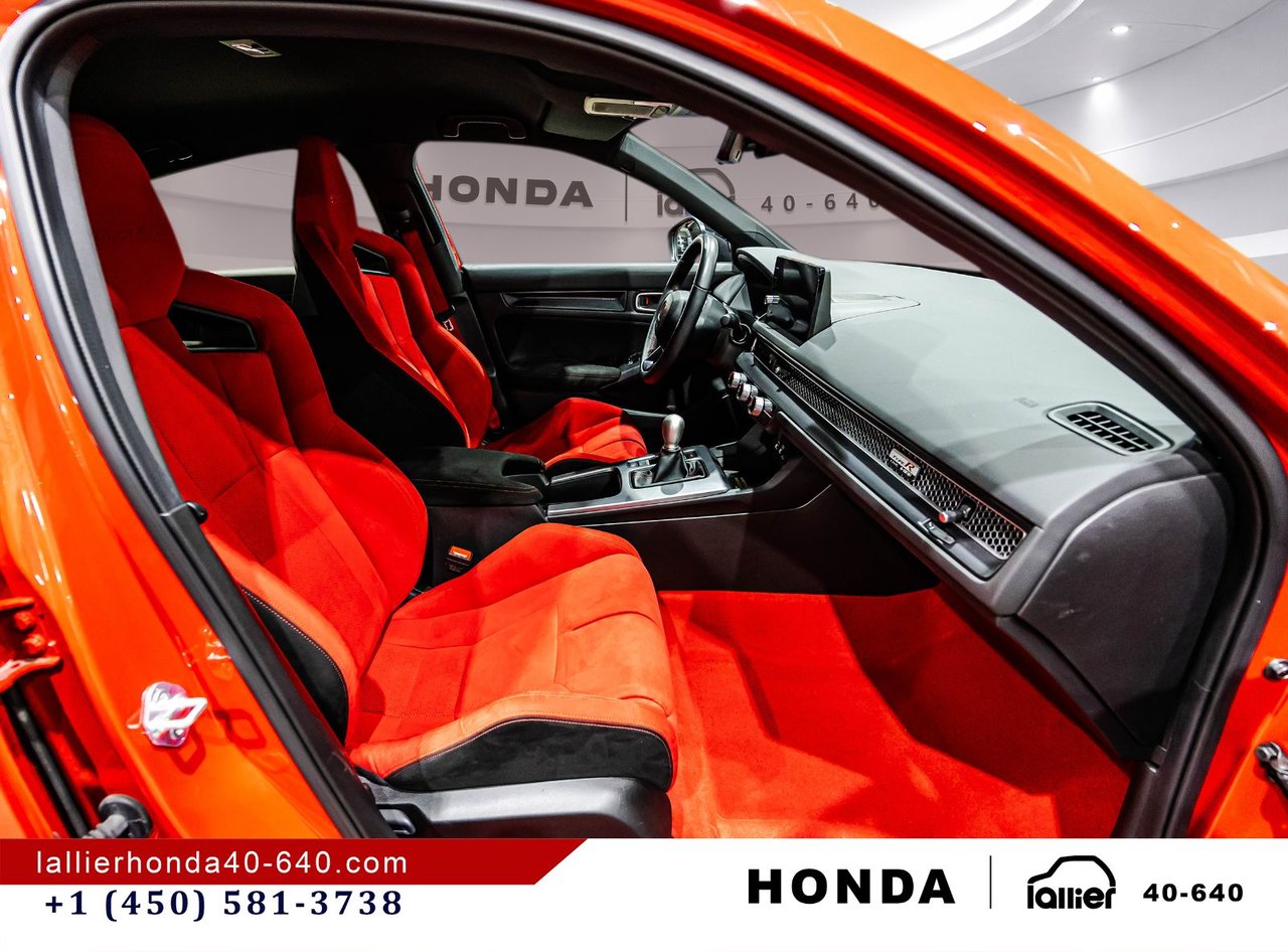 2023 Honda Civic Type R - Image 17