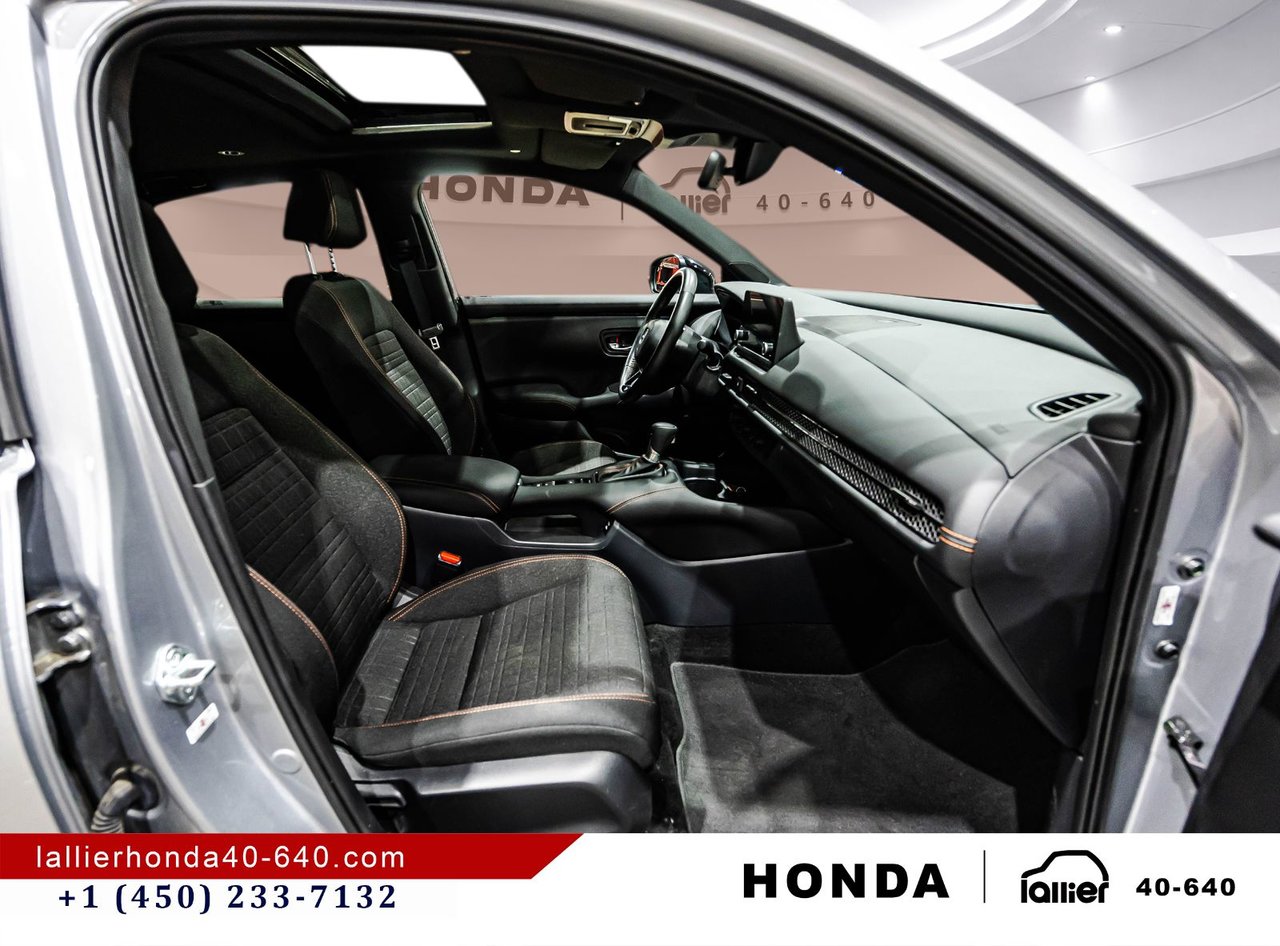 2025 Honda HR-V - Image 17