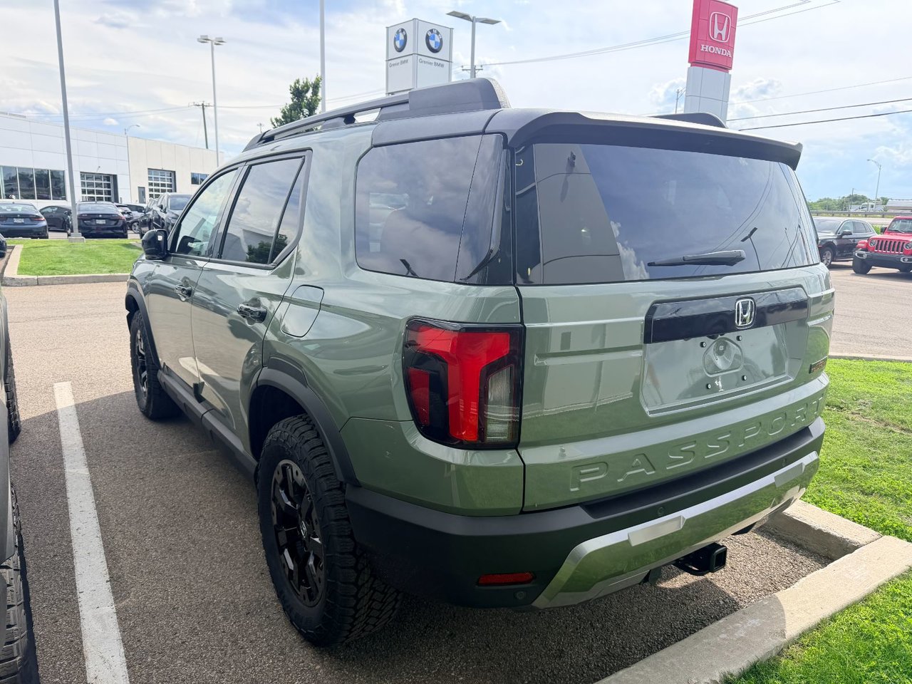 2026 Honda Passport - Image 8