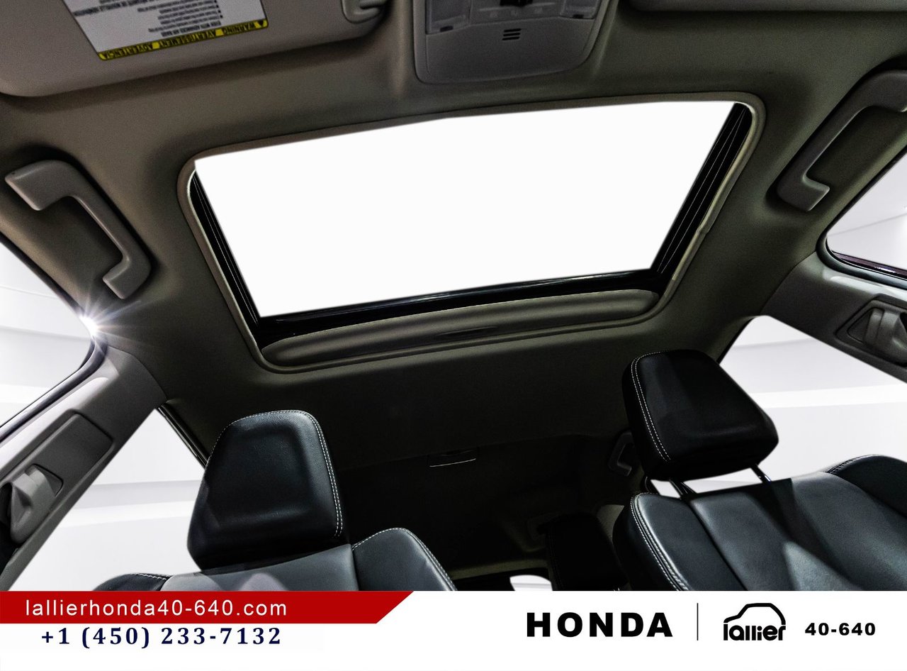 2017 Toyota RAV4 - Image 19