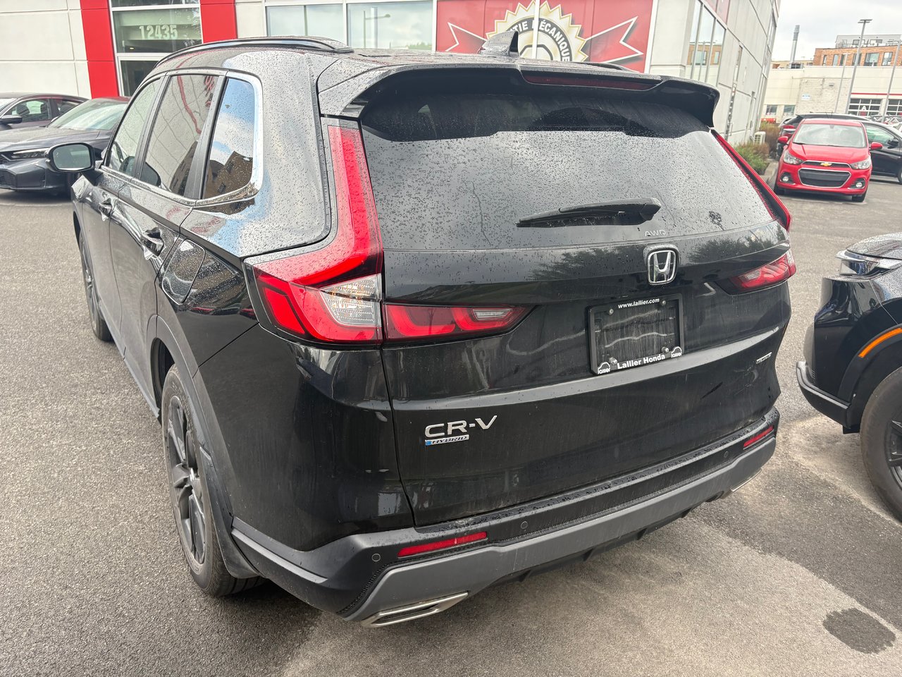 2025 Honda CR-V Hybrid - Image 4