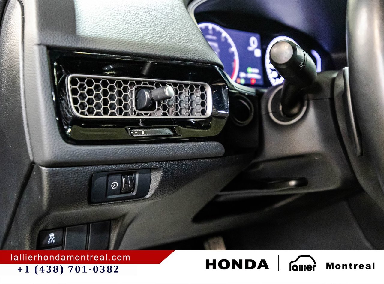 2025 Honda Civic Sedan - Image 21