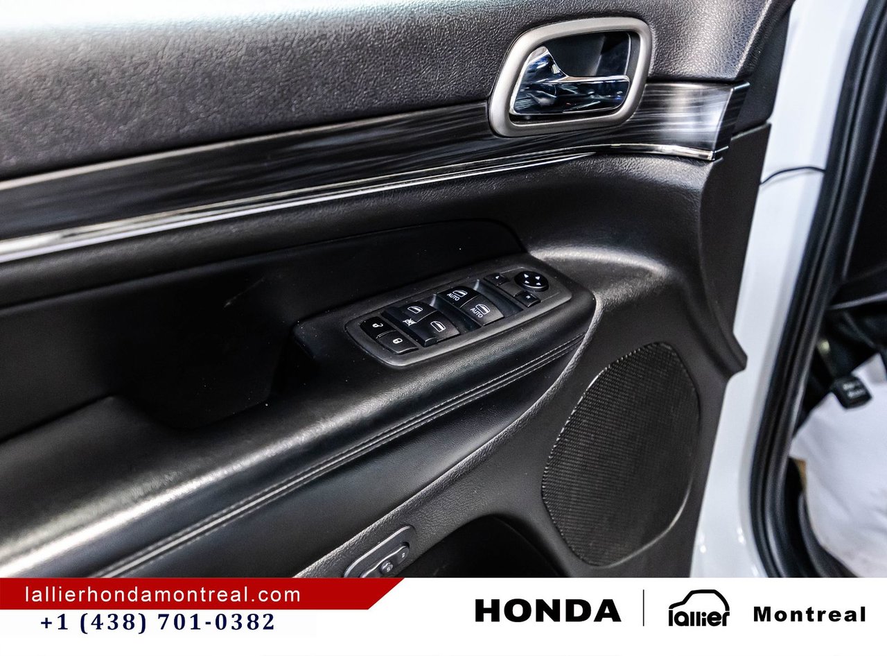 2019 Jeep Grand Cherokee - Image 12