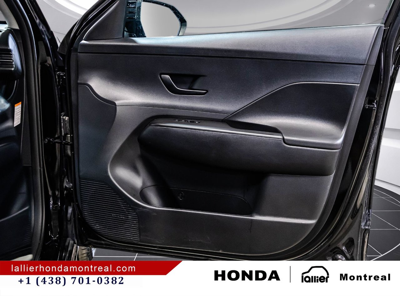 2025 Hyundai Kona Electric - Image 17
