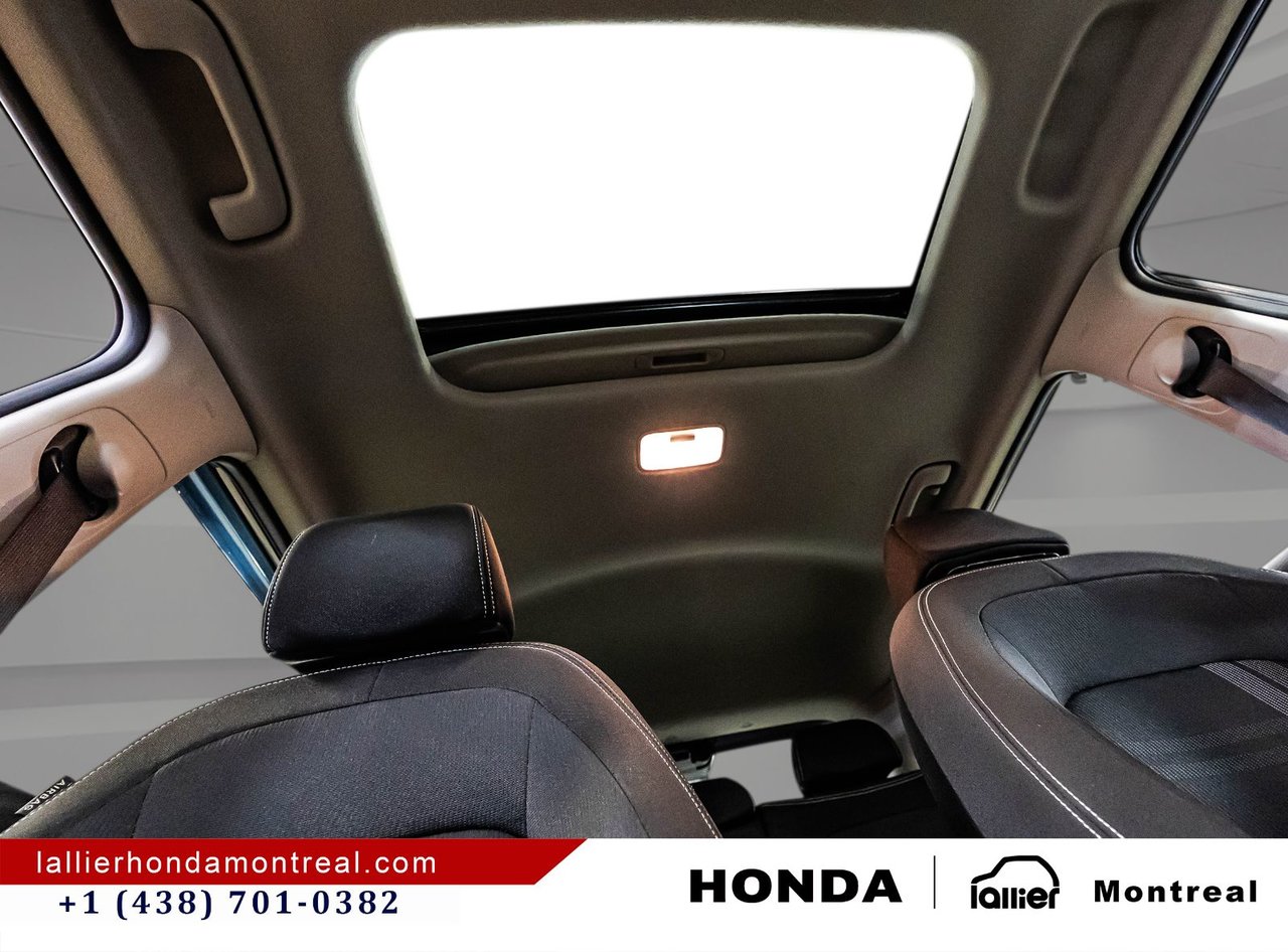 2022 Hyundai Venue - Image 19