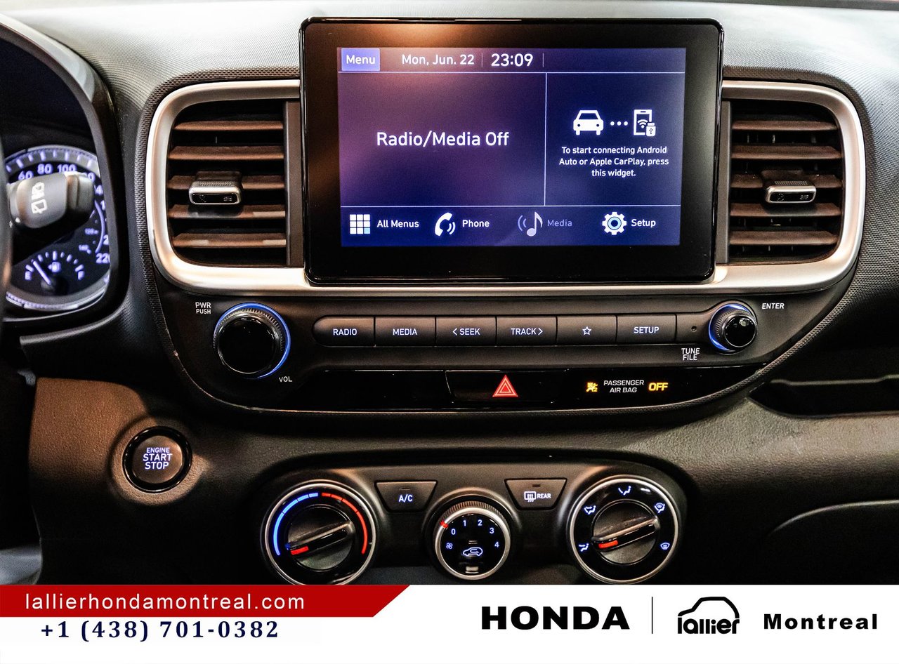 2022 Hyundai Venue - Image 23