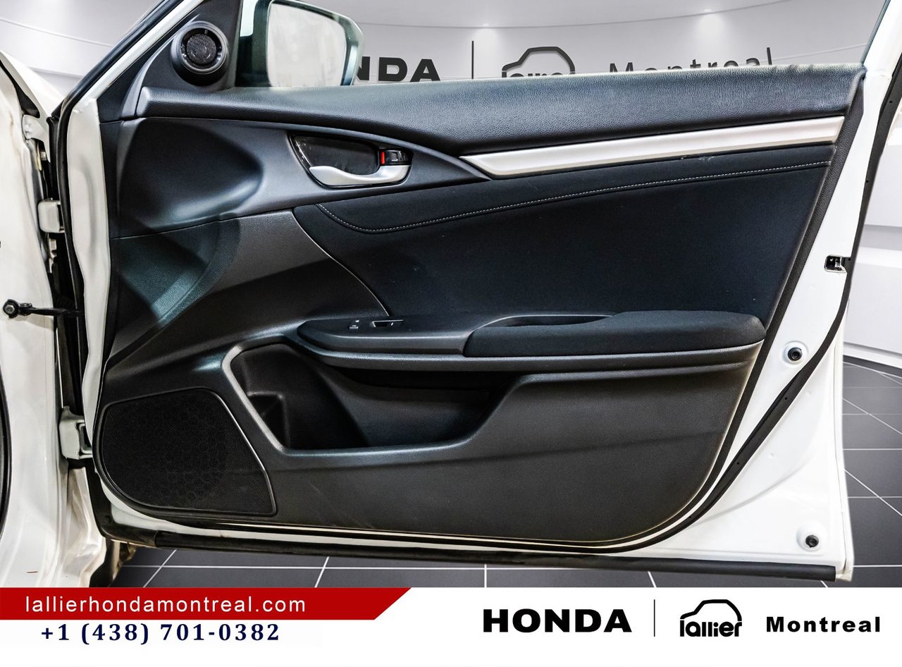 2020 Honda Civic Sedan - Image 17