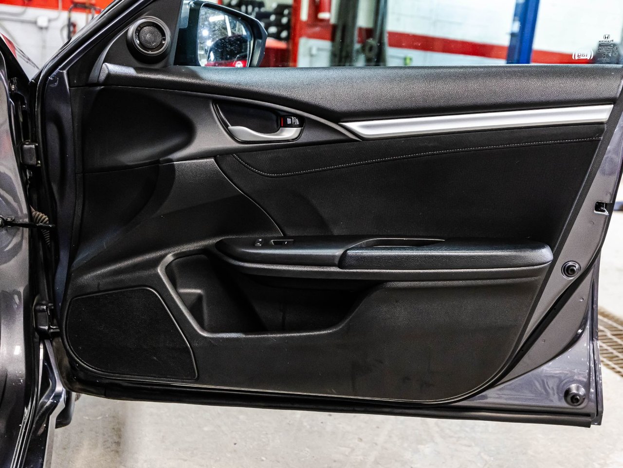 2021 Honda Civic Sedan - Image 17