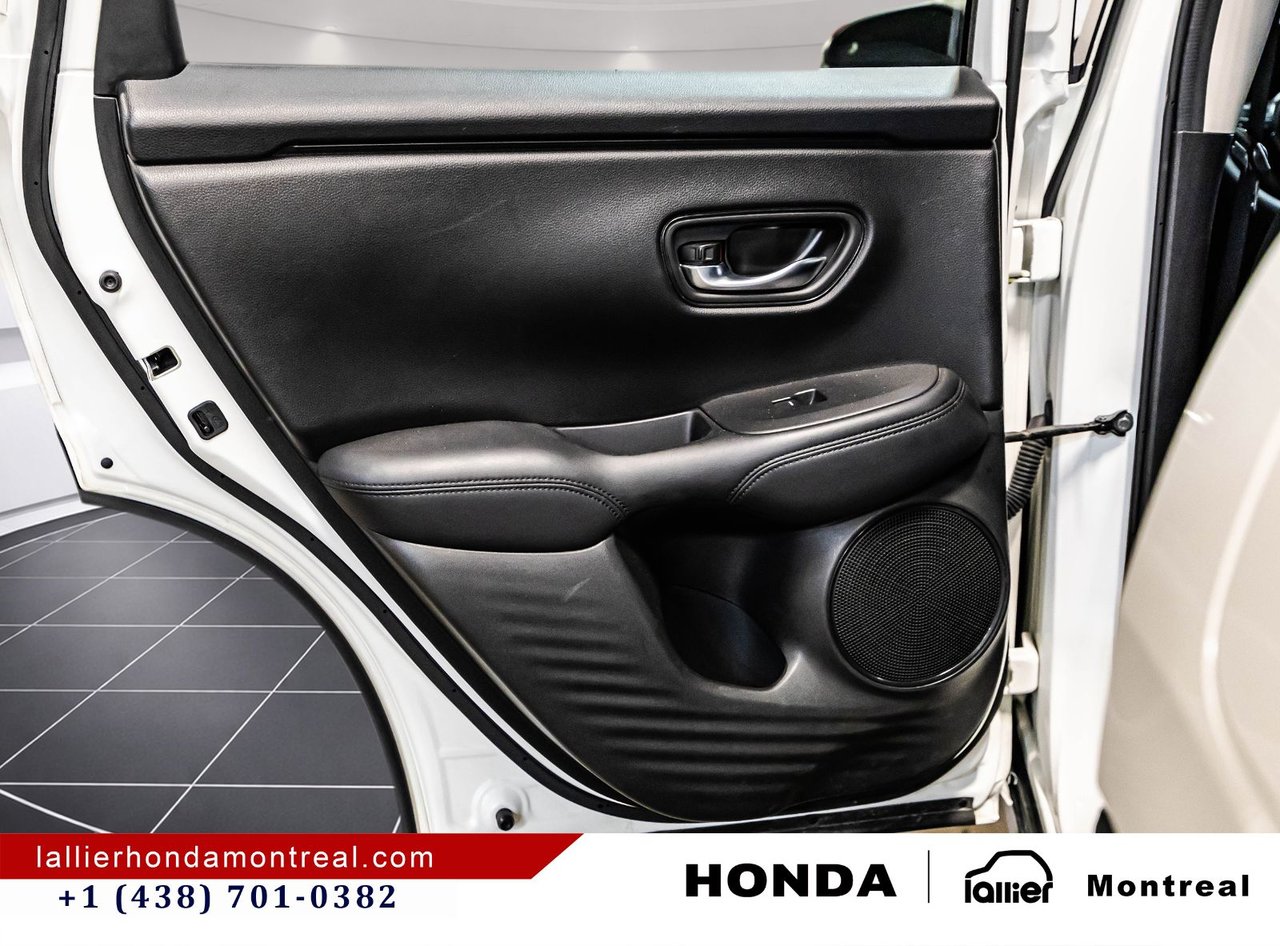 2023 Honda HR-V - Image 12