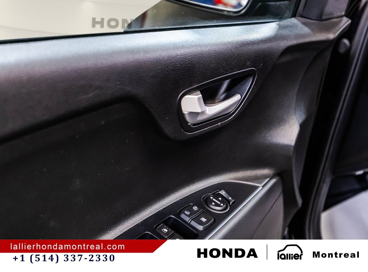 2021 Kia Rio 5-door - Image 12