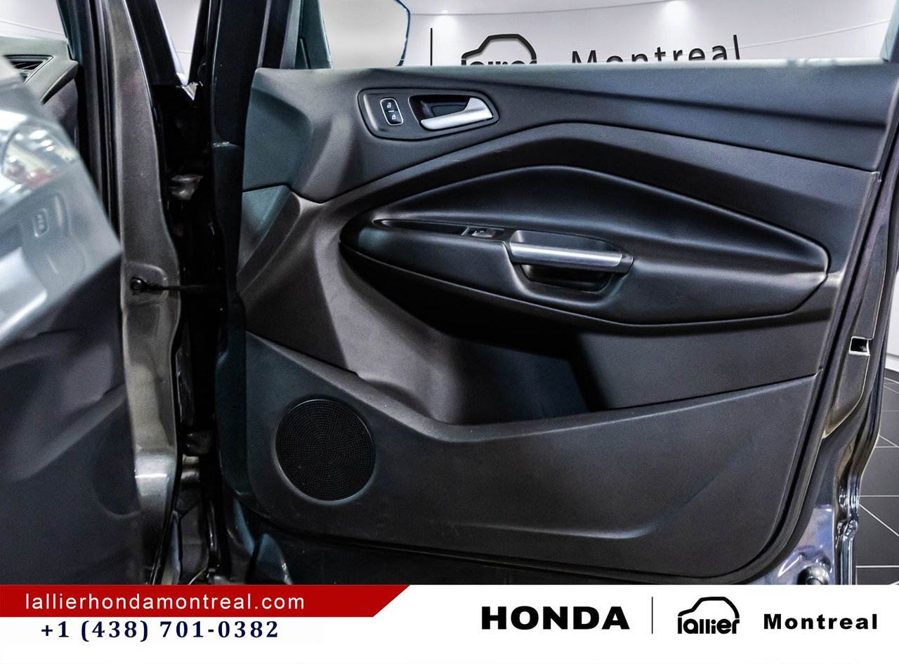 2017 Ford Escape - Image 16