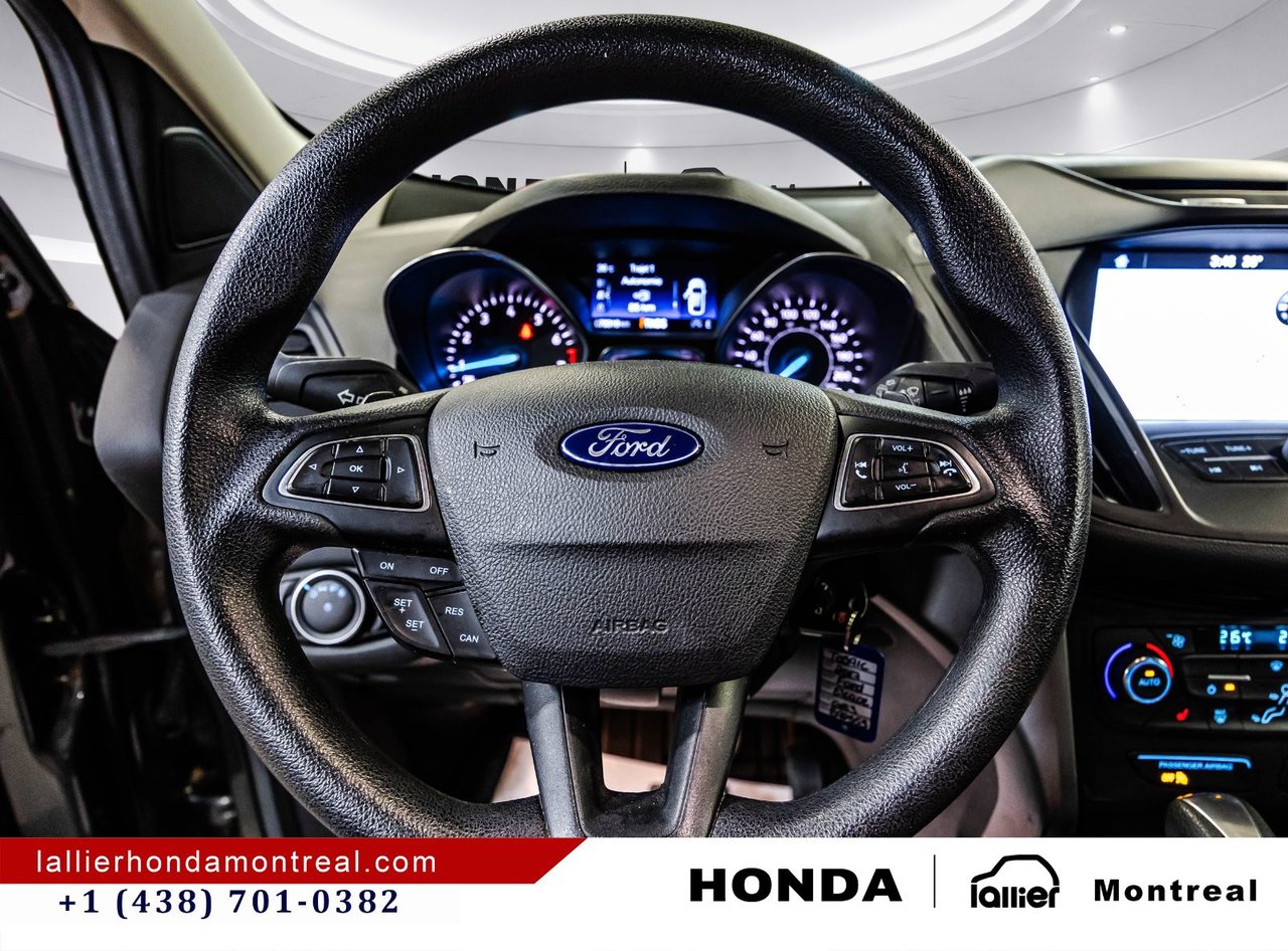 2017 Ford Escape - Image 21