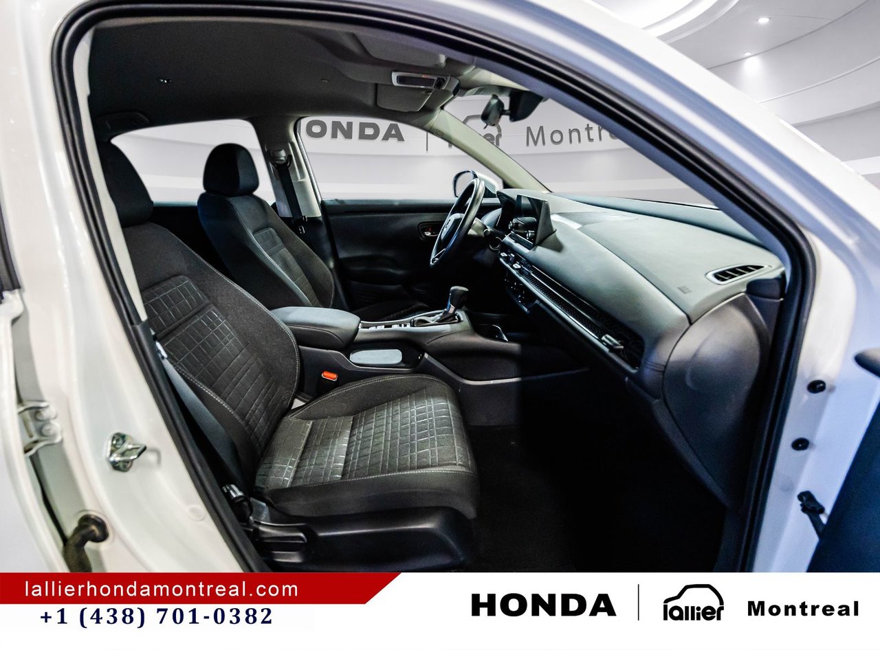 2025 Honda HR-V - Image 16