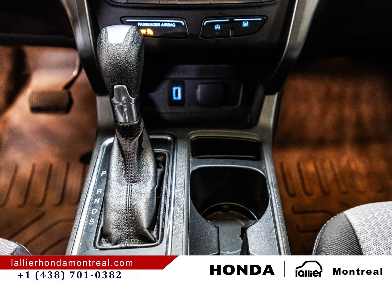2017 Ford Escape - Image 24