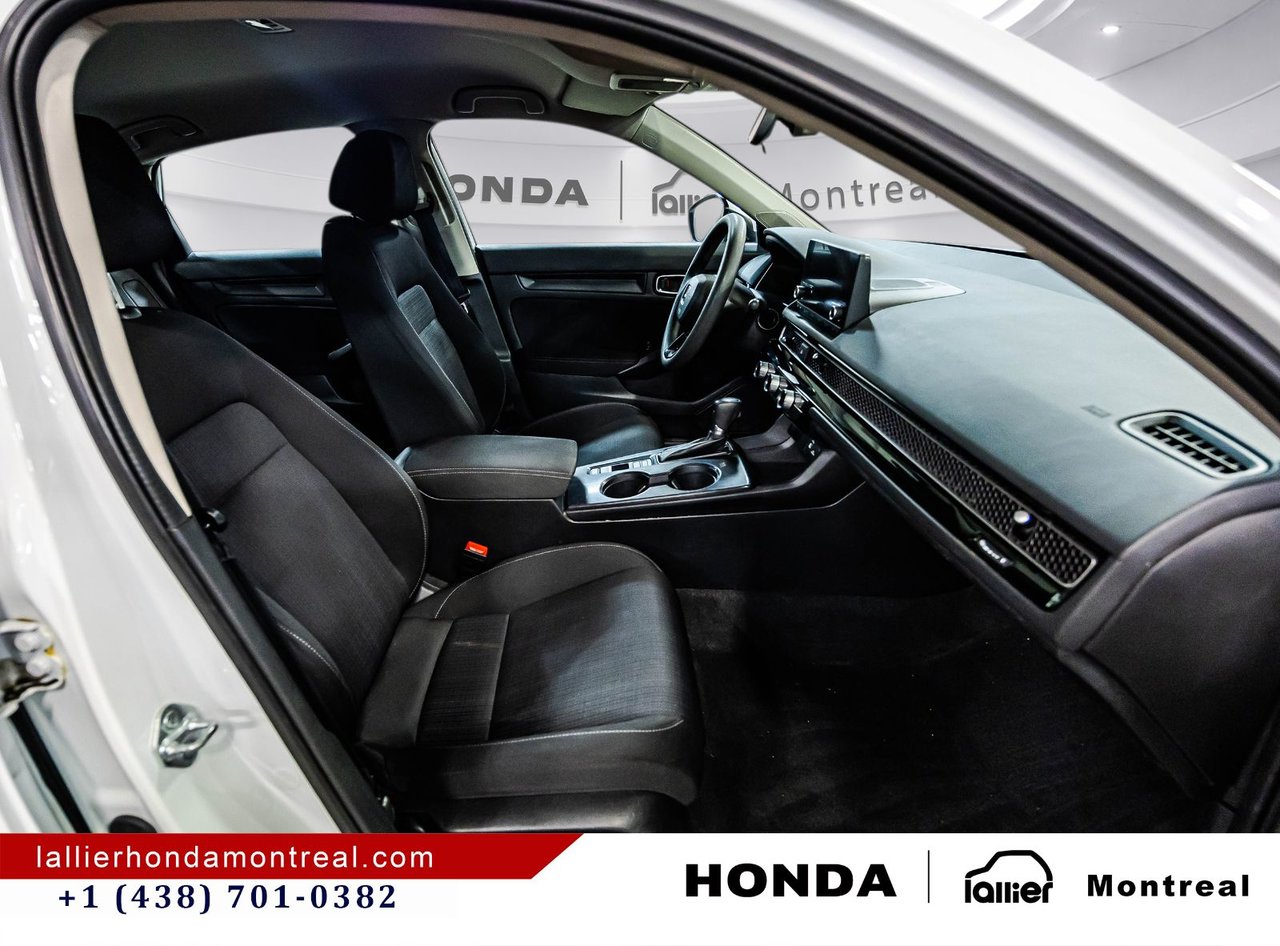 2022 Honda Civic Sedan - Image 17
