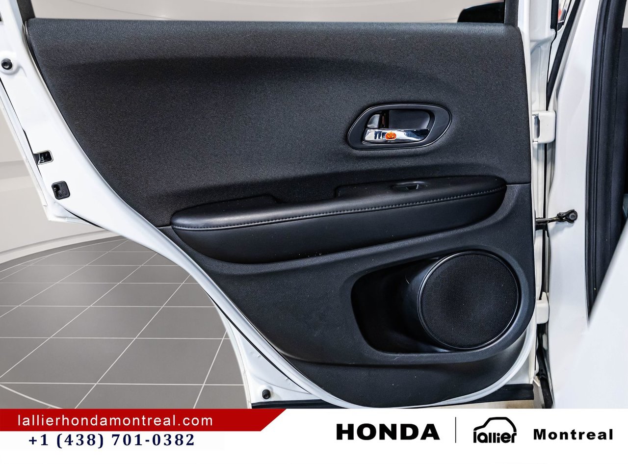 2022 Honda HR-V - Image 12