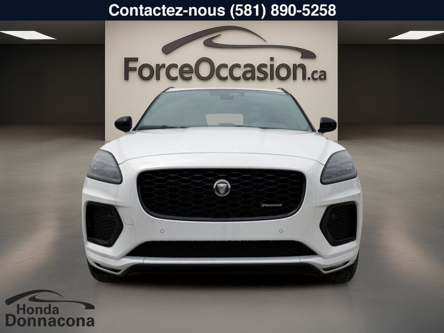 2024 Jaguar E-PACE - Image 3