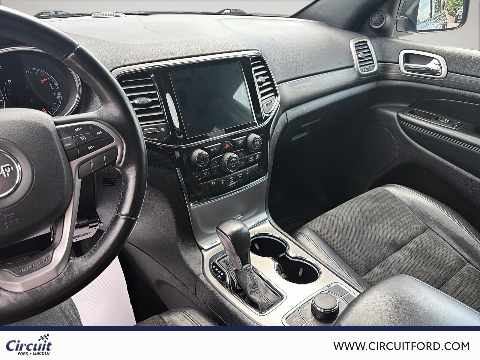 2021 Jeep Grand Cherokee - Image 11