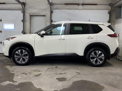 2023 Nissan Rogue - Image 4