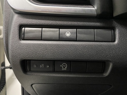 2023 Nissan Rogue - Image 29